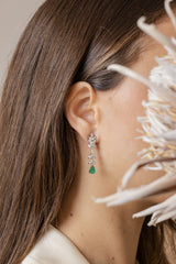 Pendant Diamond & Pear Emerald Earrings