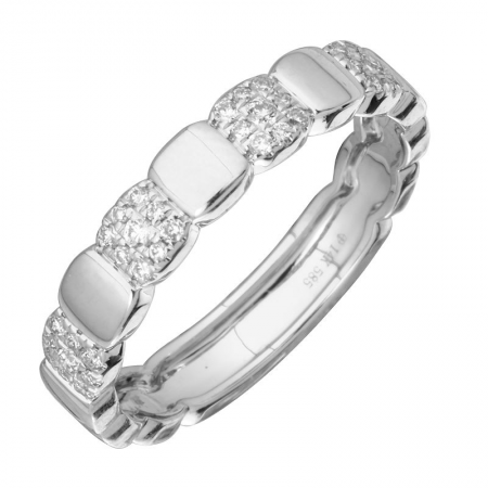 Square Pattern Diamond Ring